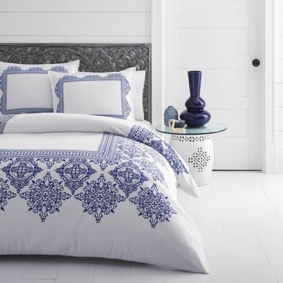 Azalea Skye Twin Duvet Cover Set - Picture 2 of 5